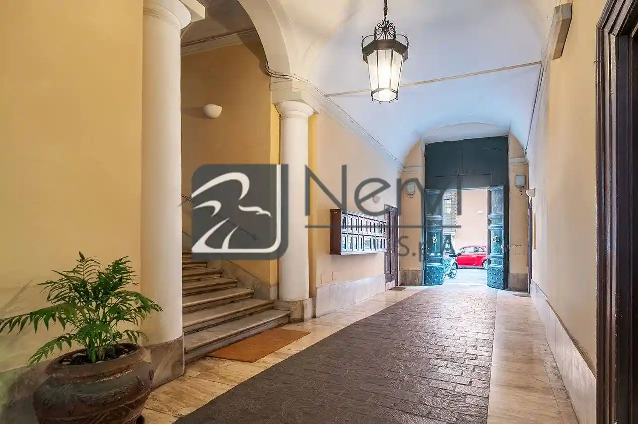 Appartamento ottimo stato, secondo piano, Largo Argentina, Roma - foto 5