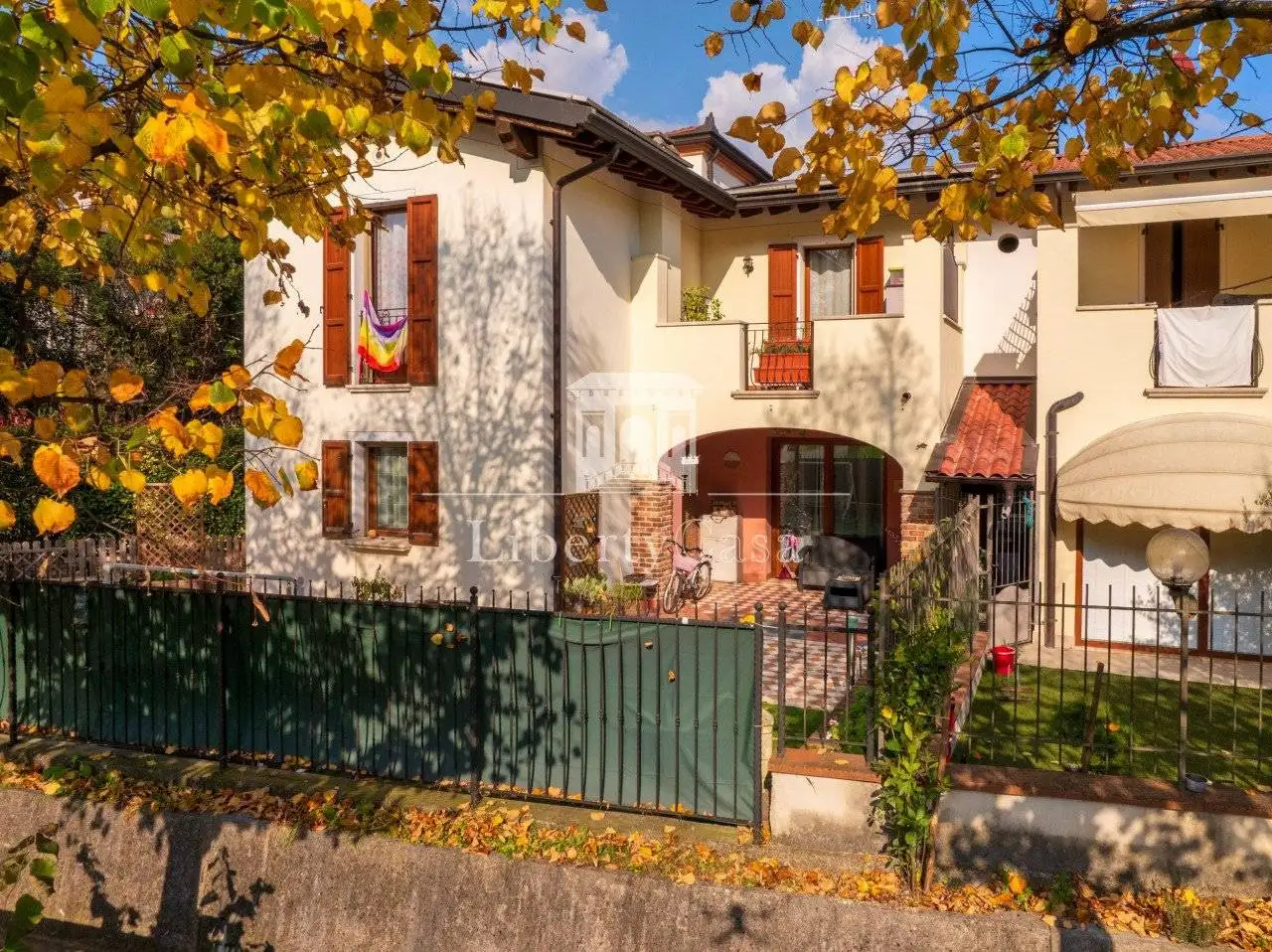 Villa in vendita a Roè Volciano