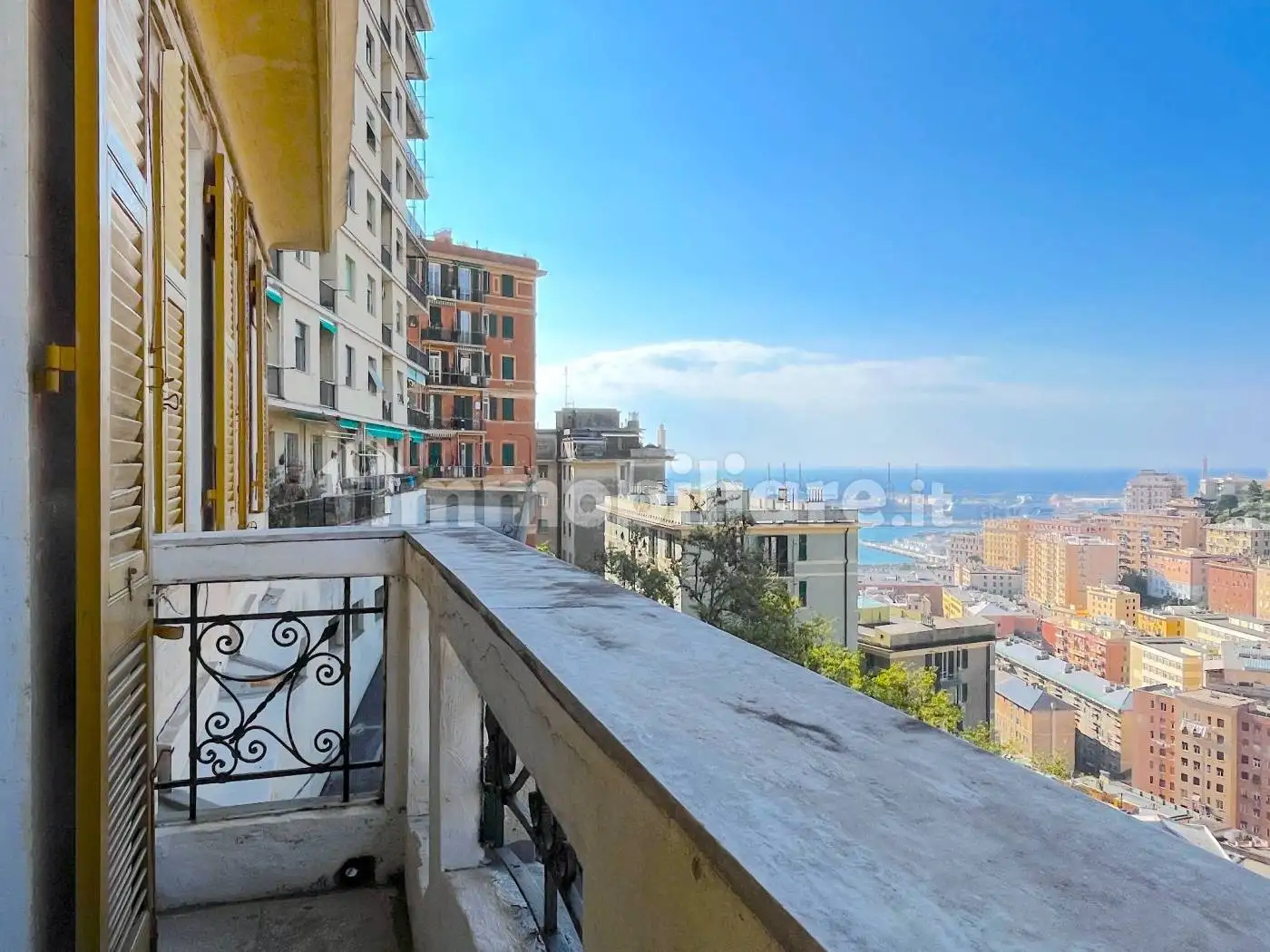 Appartamento in vendita a Genova