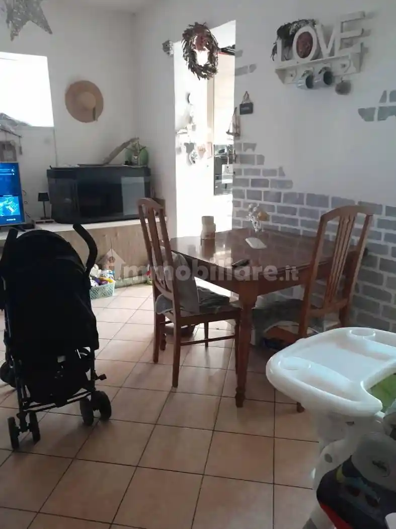 Quadrilocale via dei Monti Lepini, Pratillo, Frosinone - foto 4