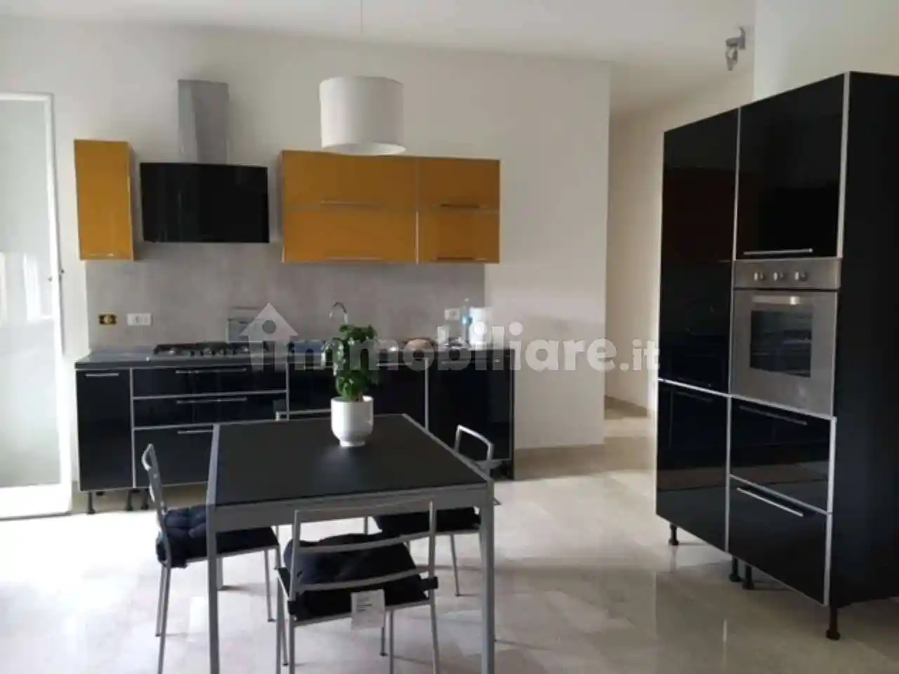 Appartamento in vendita a Pero