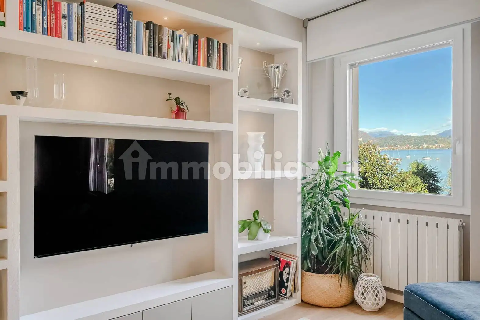 Appartamento in vendita a Dormelletto