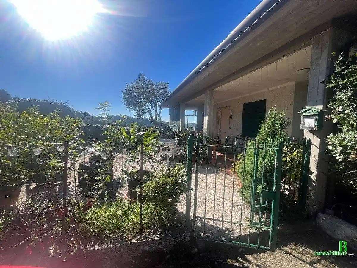 Villa in vendita a Camaiore