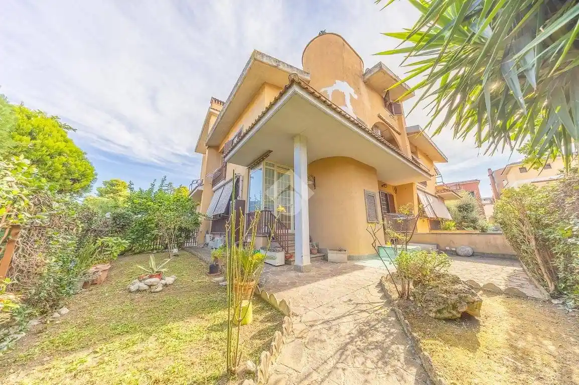 Villa plurifamiliare via Anagnina 359, Anagnina, Roma - foto 2