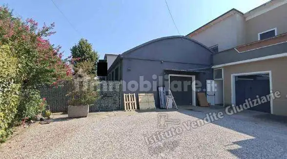 Villa in asta a Castelmassa