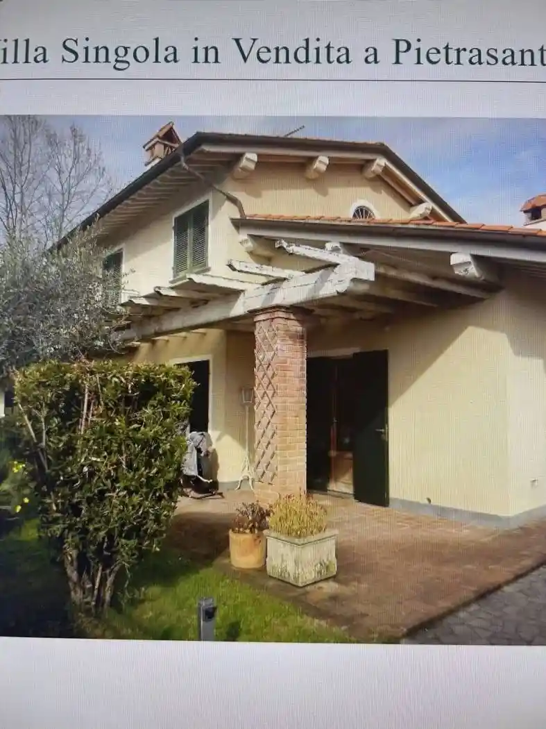 Villa in vendita a Pietrasanta