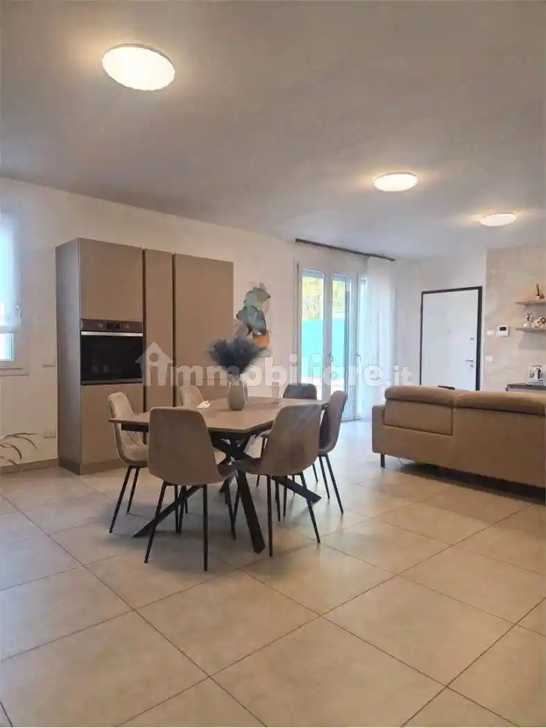 Villetta a schiera in vendita a Reggio Emilia