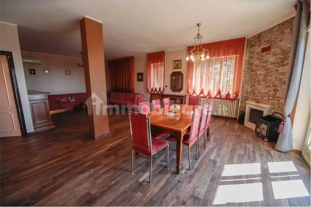 Villa in vendita a Montalenghe