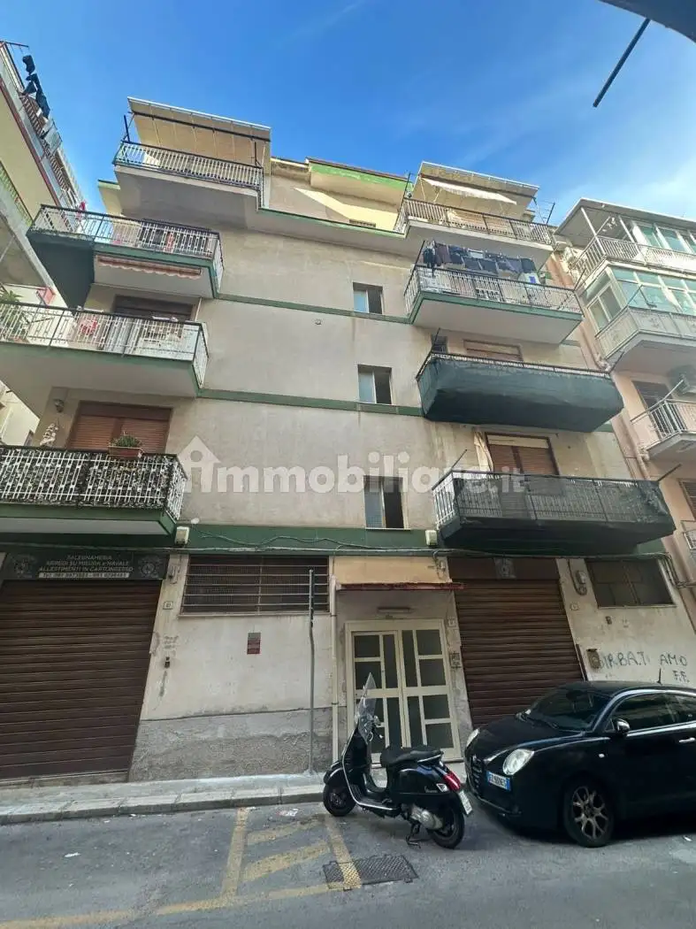 Appartamento in vendita a Palermo