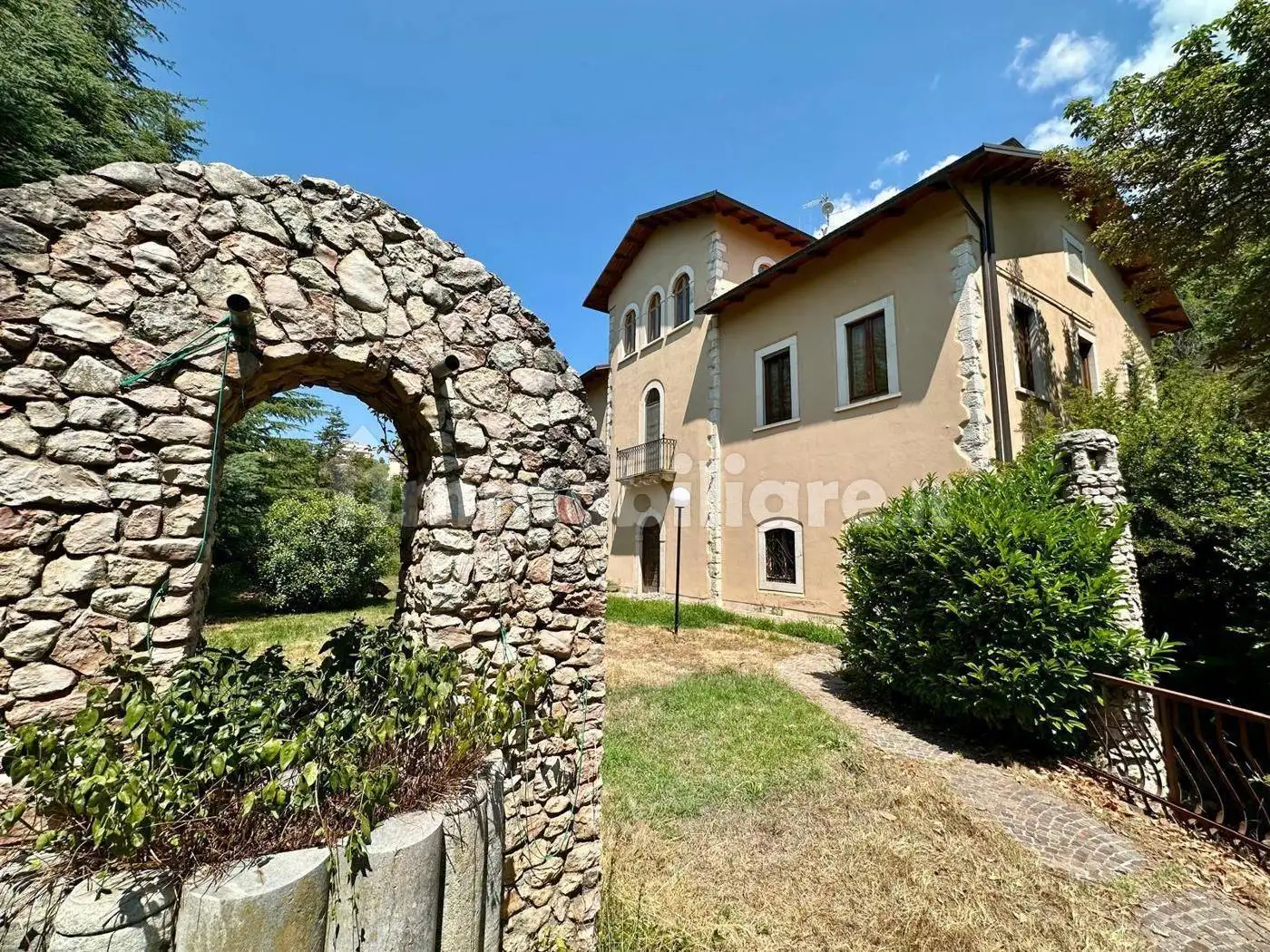 Villa in vendita a L'Aquila