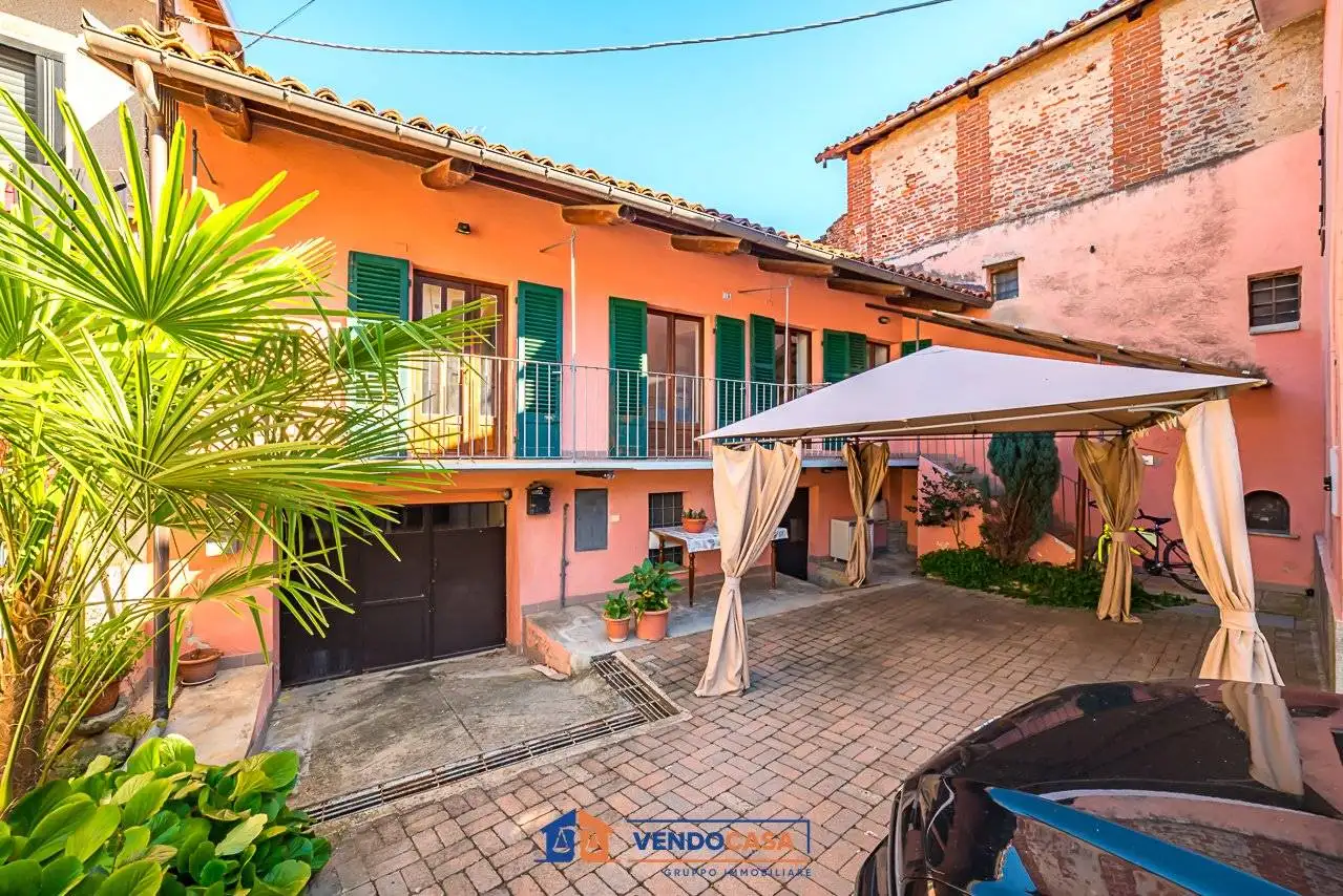 Terratetto unifamiliare vicolo delle Vigne 15, Centro, Saluzzo - foto 2