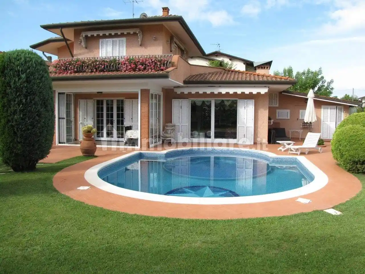 Villa in vendita a Pietrasanta