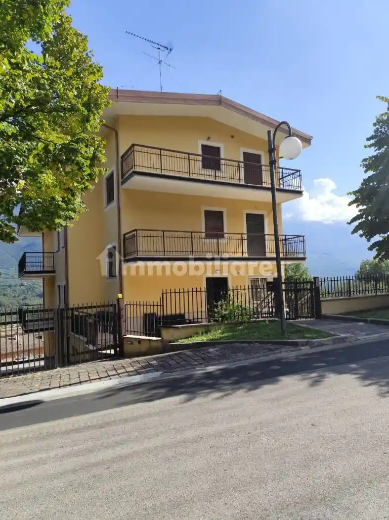 Appartamento in affitto a San Vincenzo Valle Roveto