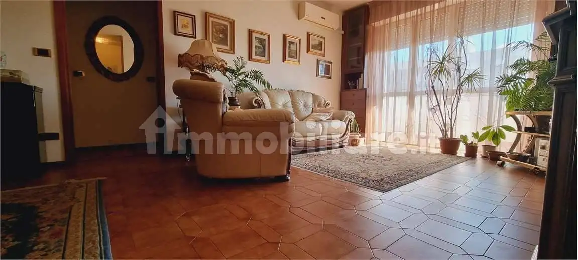 Appartamento in vendita a Piacenza