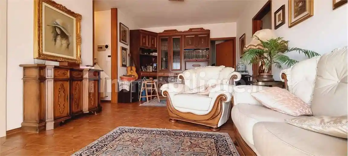 Quadrilocale buono stato, quarto piano, Farnesiana, Piacenza - foto 2