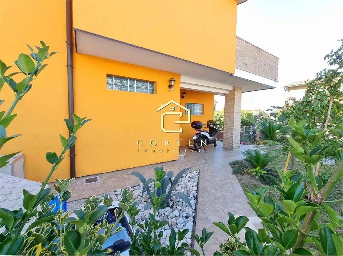 Villa bifamiliare via Martiri Di Cefalonia, Centro, Bagnoli di Sopra - foto 3