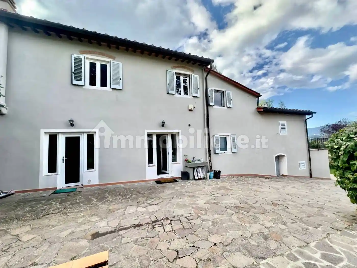 Villa in vendita a Reggello