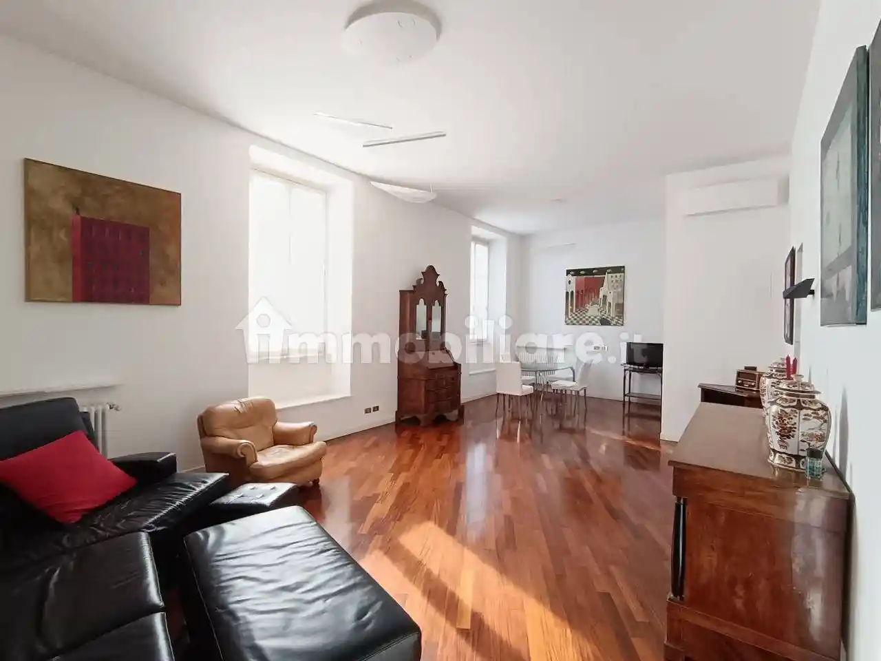 Appartamento in vendita a Piacenza