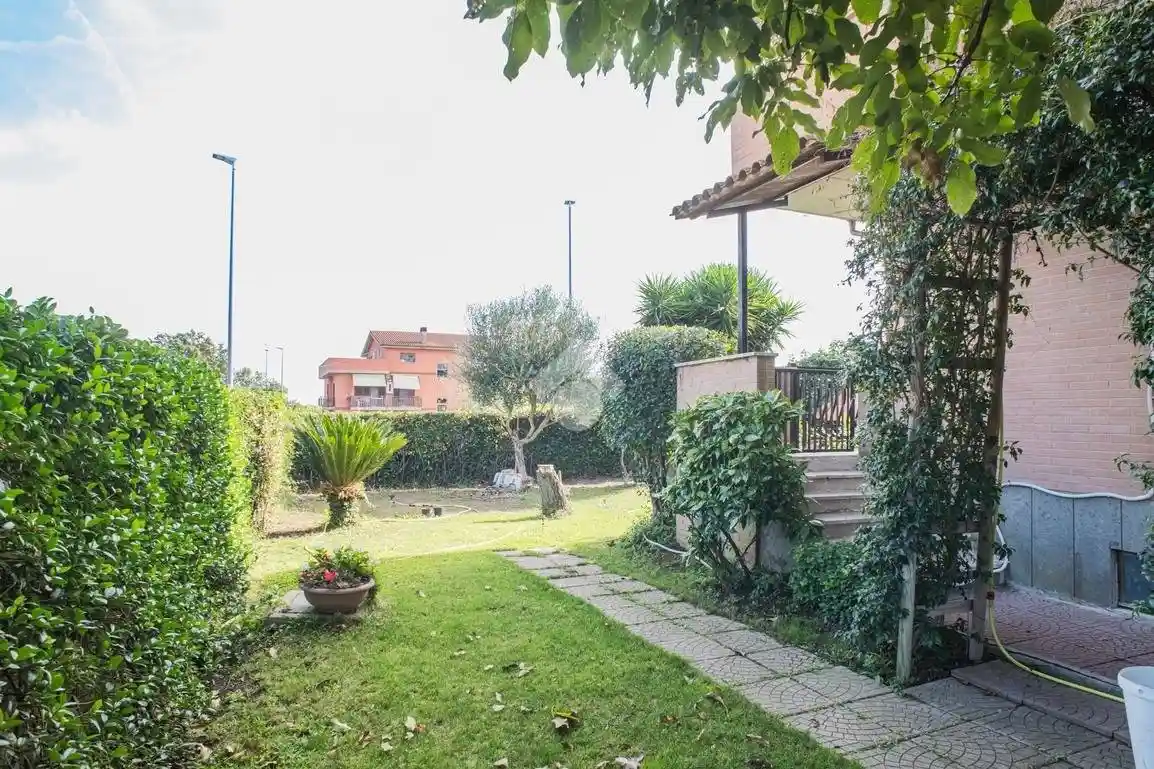 Quadrilocale via Saluggia 14, Valle Santa, Roma - foto 4