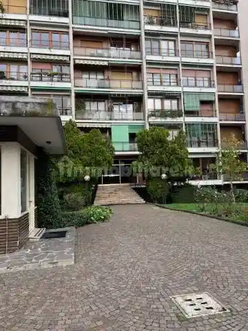 Bilocale via dei Ciclamini 11, Primaticcio, Milano - foto 3