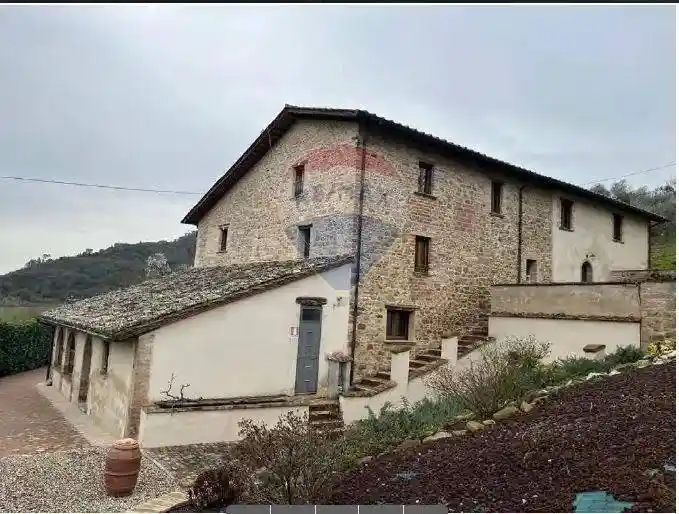 Rustico - Casale in vendita a Magione