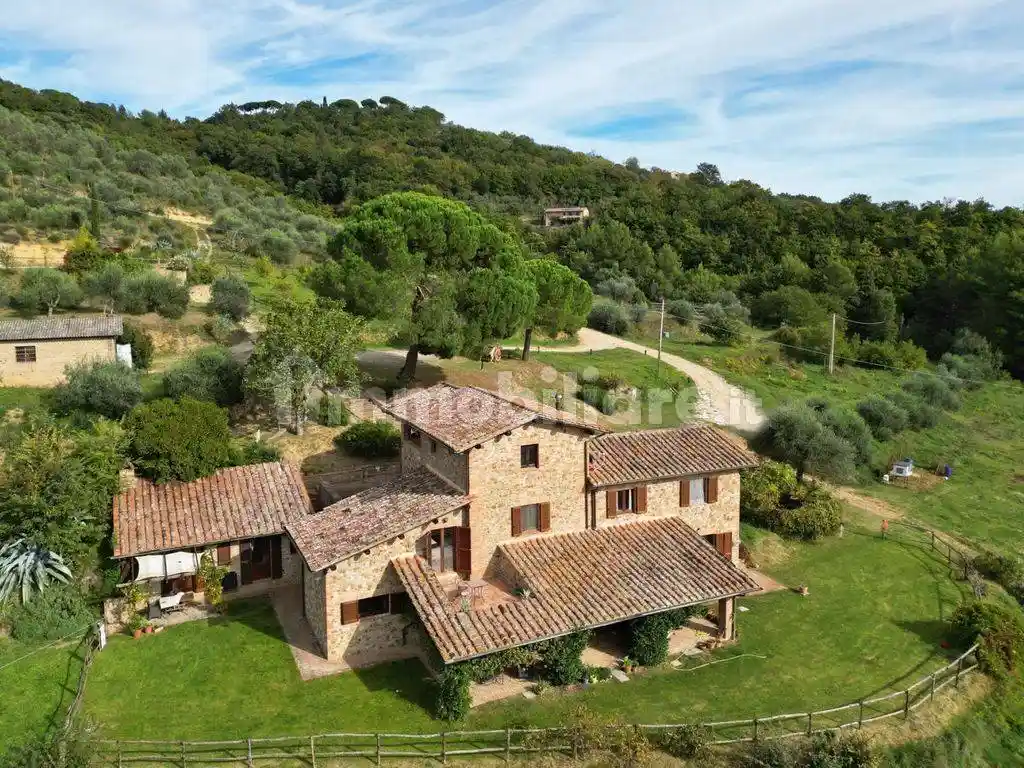 Rustico - Casale in vendita a Città della Pieve