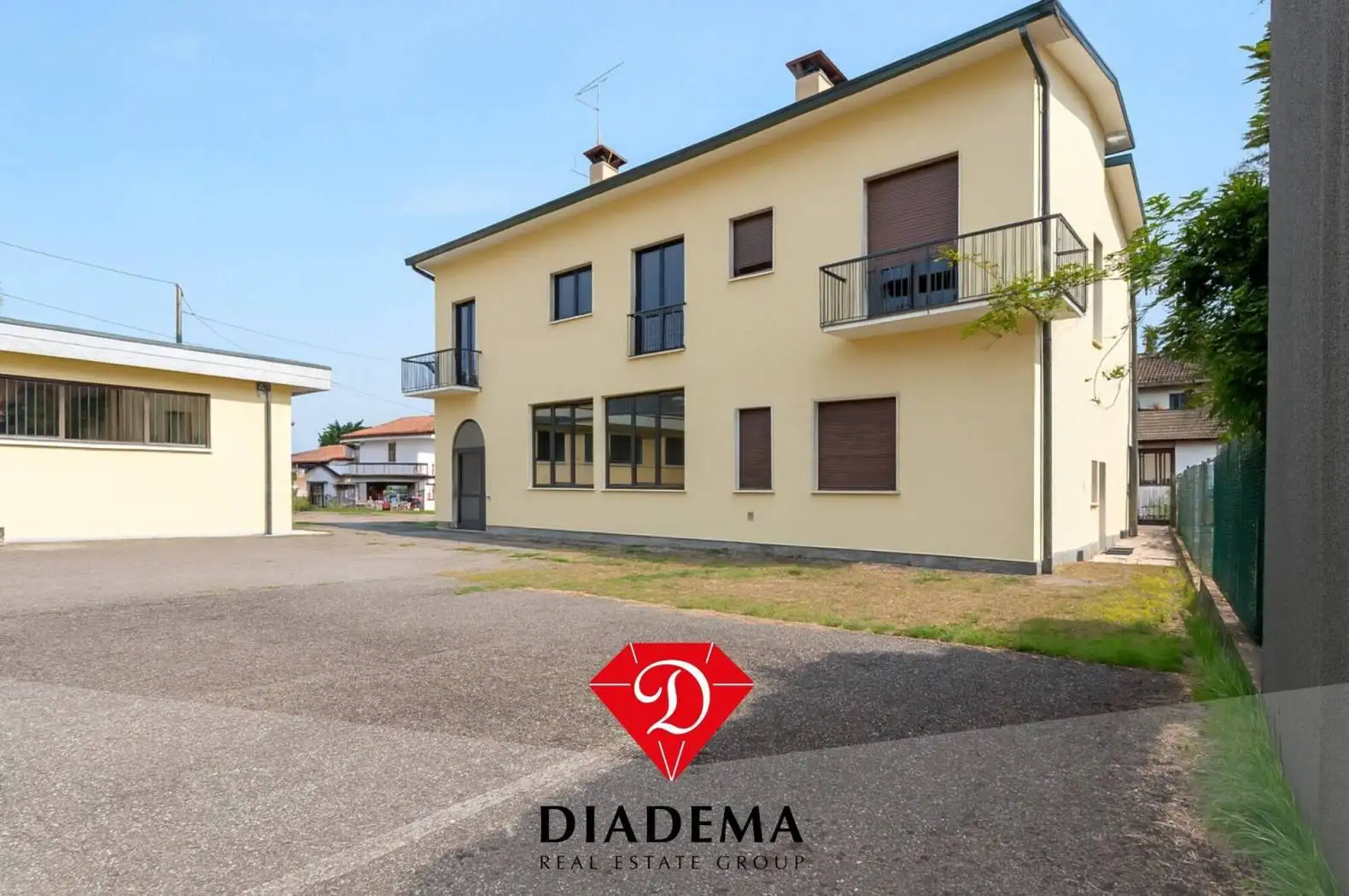 Villa in vendita a Besnate