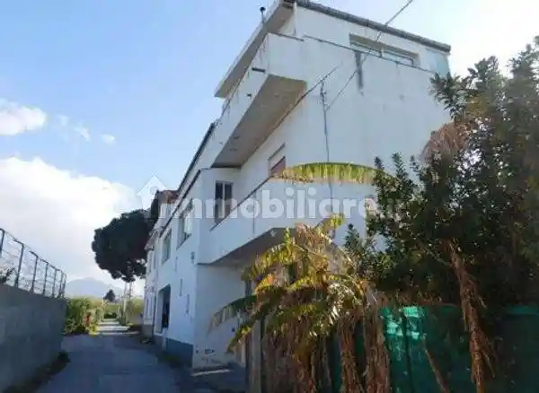 Appartamento in vendita a Barcellona Pozzo di Gotto