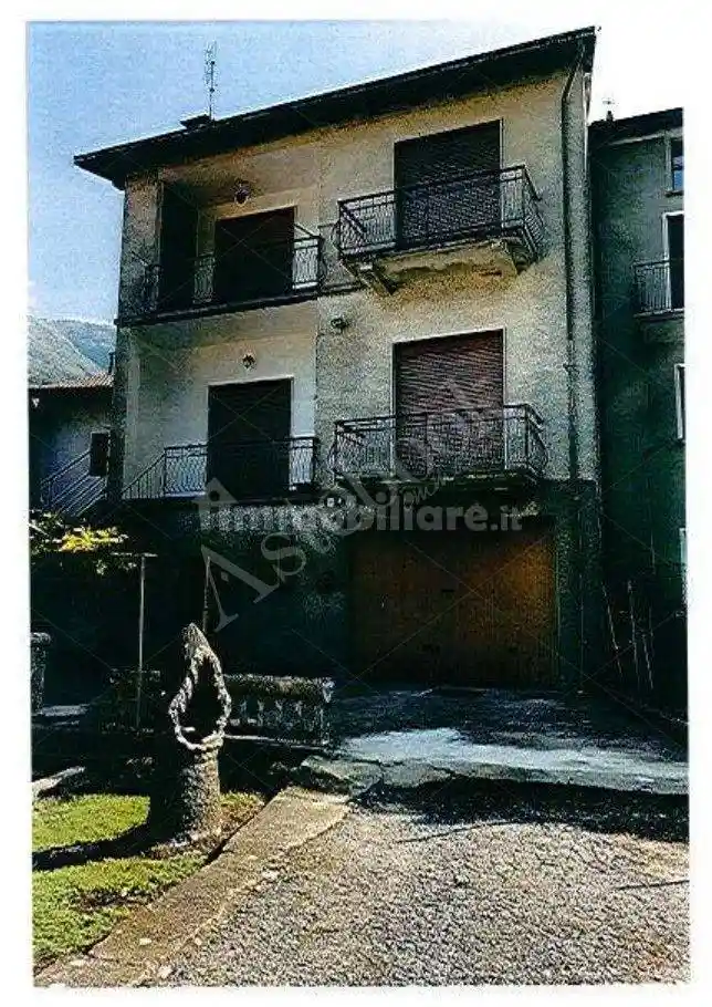 Appartamento in vendita a Cortenova