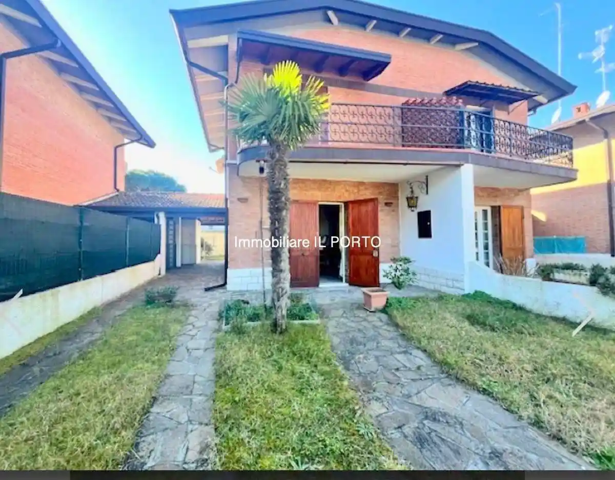 Villa in vendita a Comacchio