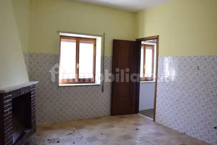 Trilocale via Olmo, Casali, Castelnuovo Parano - foto 2