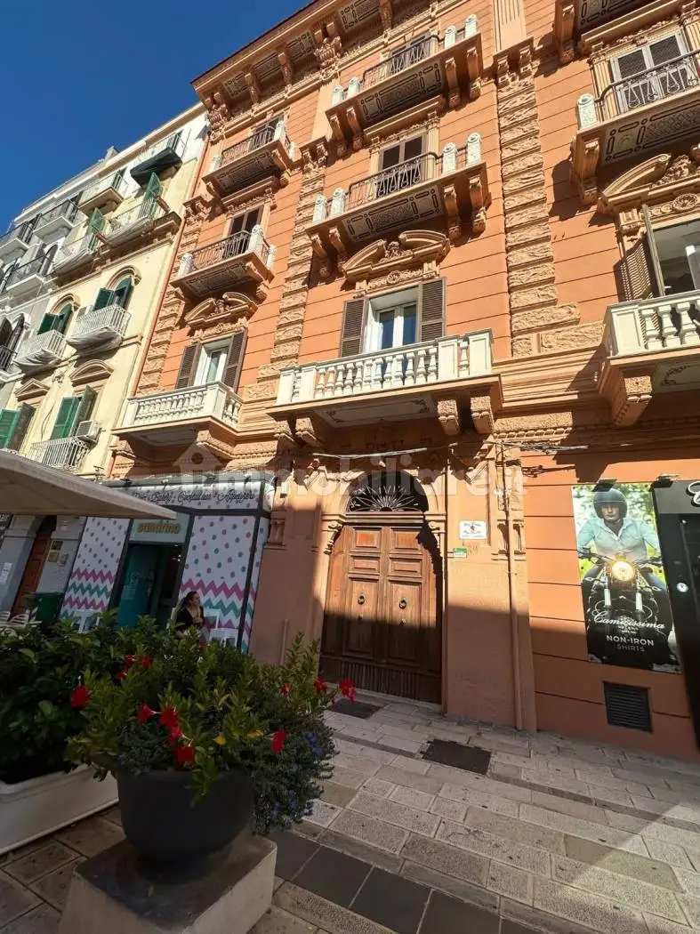 Appartamento in affitto a Taranto