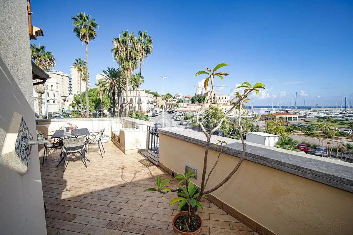 Attico - Mansarda in affitto a Palermo