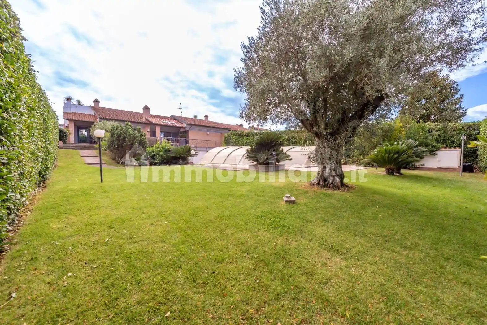 Villa bifamiliare via Aurelio Milloss 140, Vallerano, Roma - foto 2