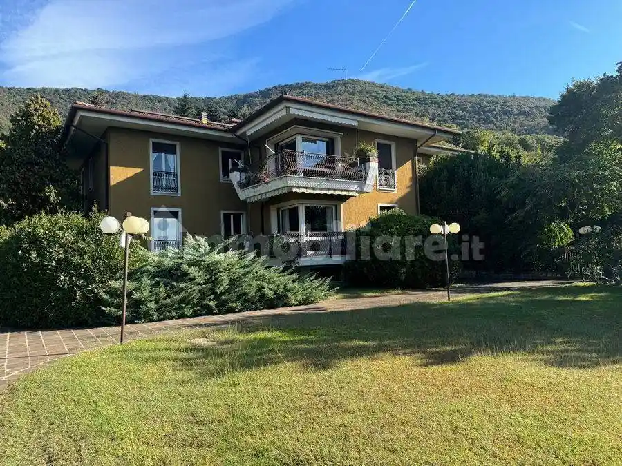 Appartamento in vendita a Brescia