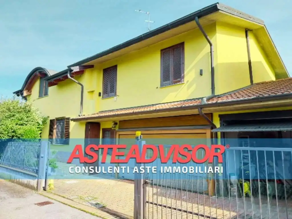 Villa in asta a Capralba