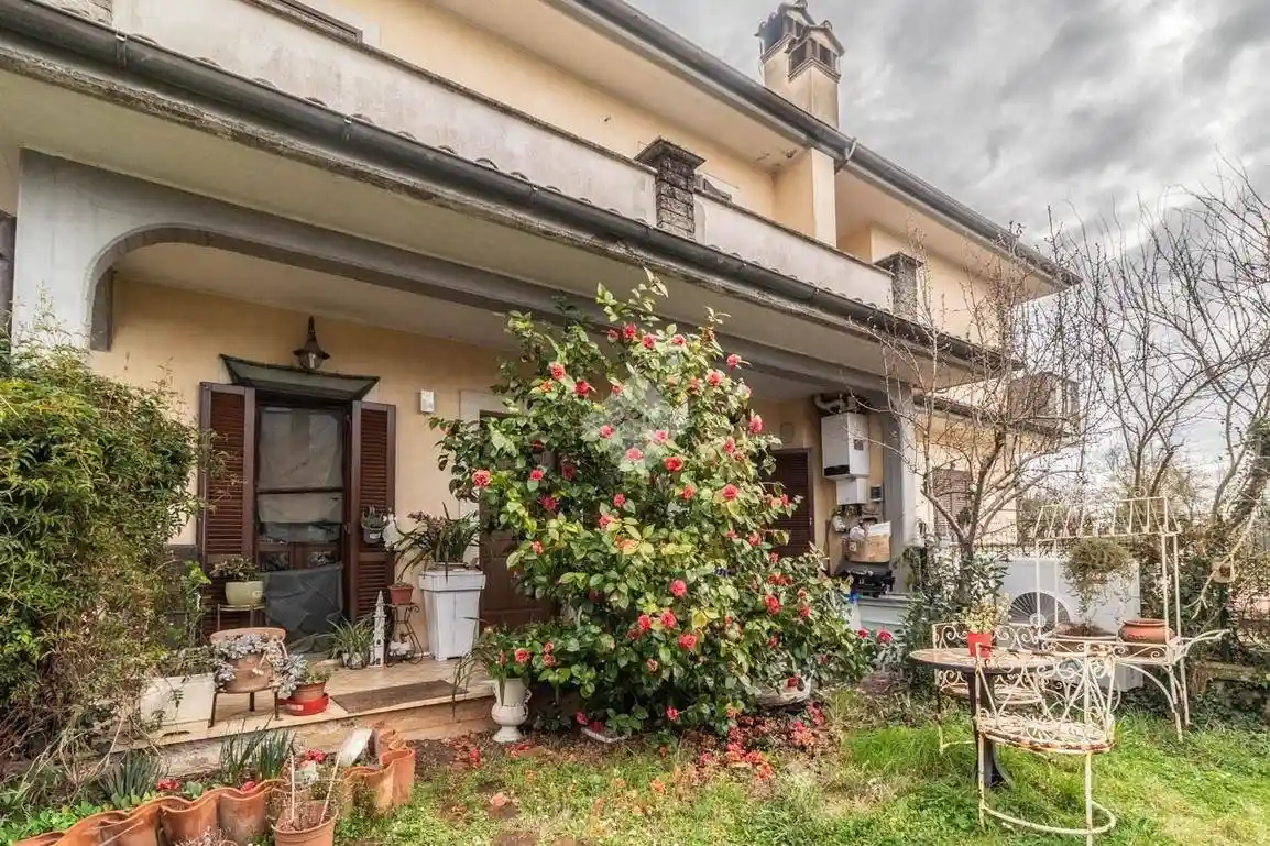 Villa in vendita a Oriolo Romano