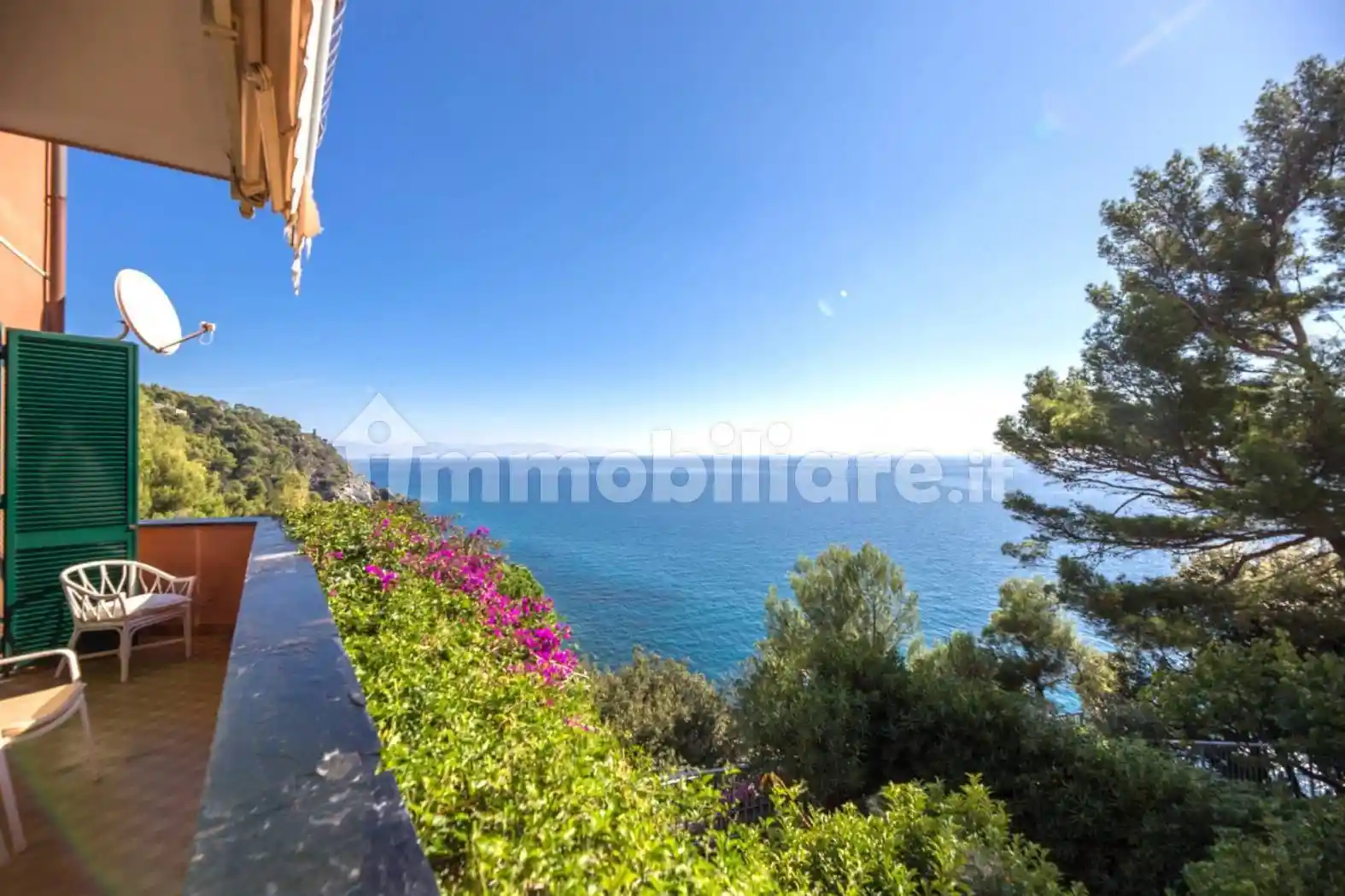 Trilocale via Pini d'Aleppo 22, Sant'Ambrogio, Varazze - foto 2