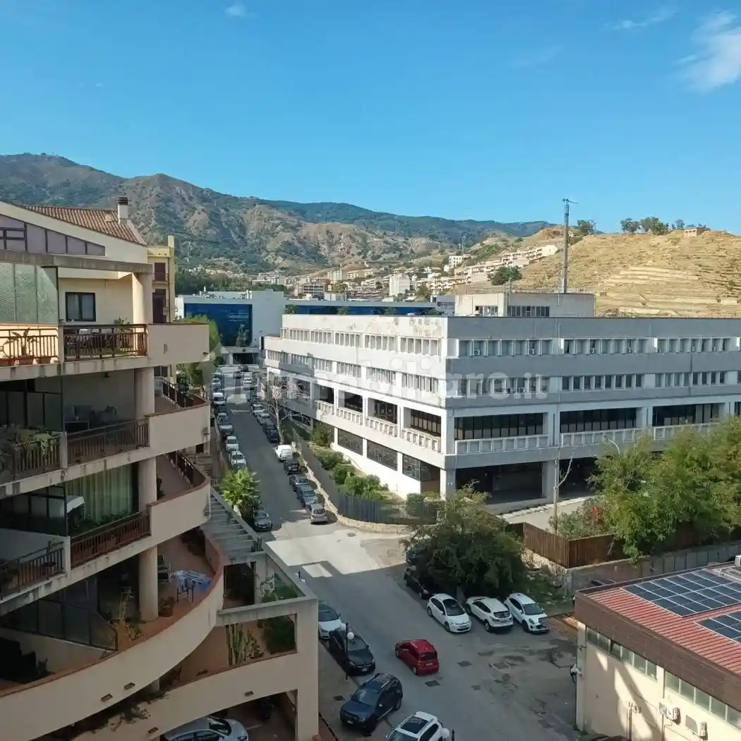 Attico Strada Statale Orientale Sicula 114, Tremestieri - Pistunina, Messina - foto 2