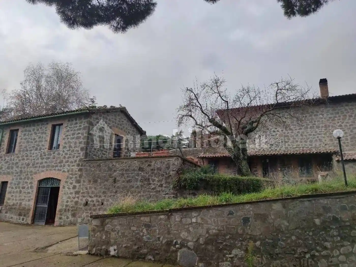 Rustico - Casale in vendita a Montefiascone