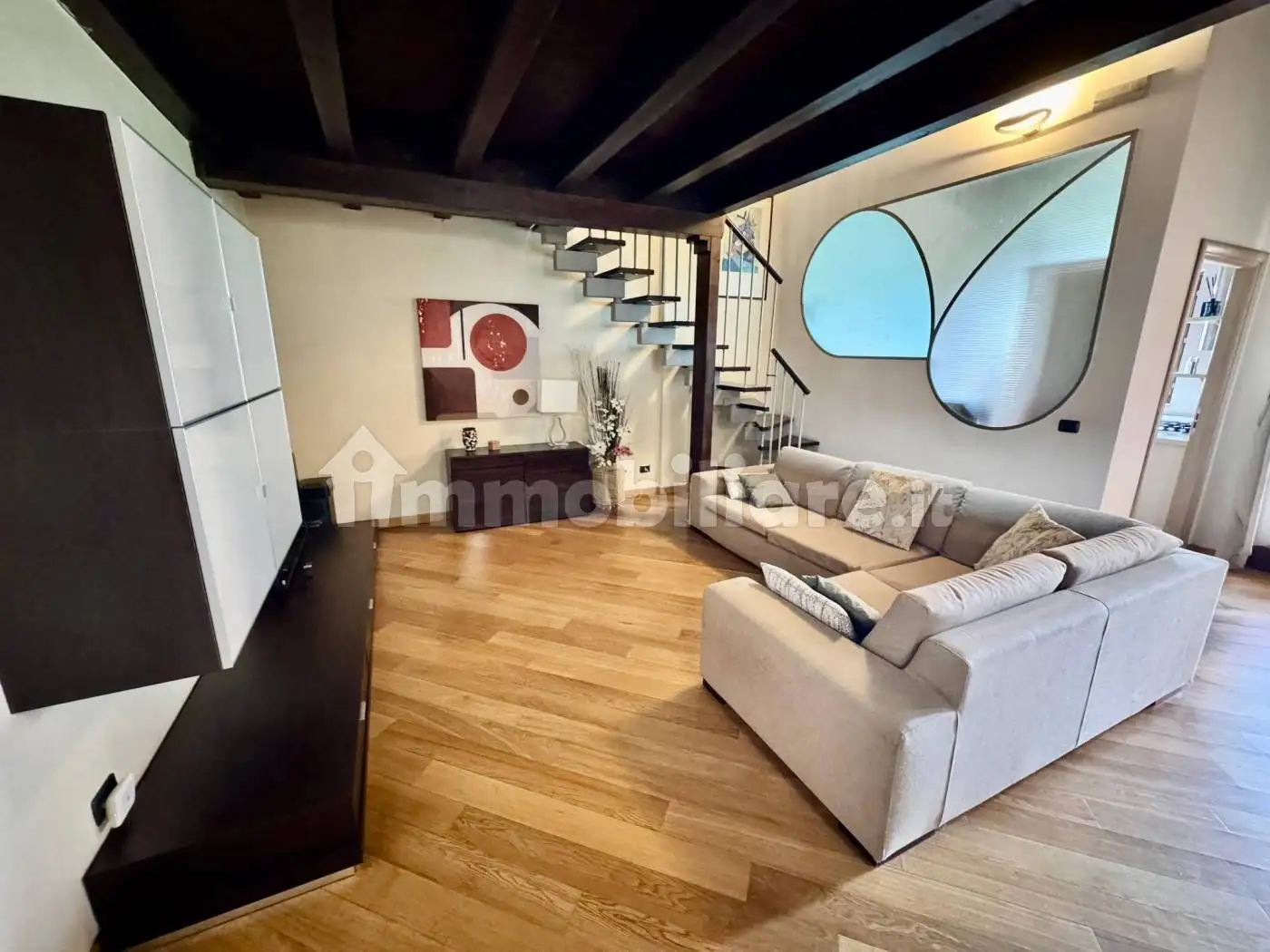 Appartamento in vendita a Piacenza