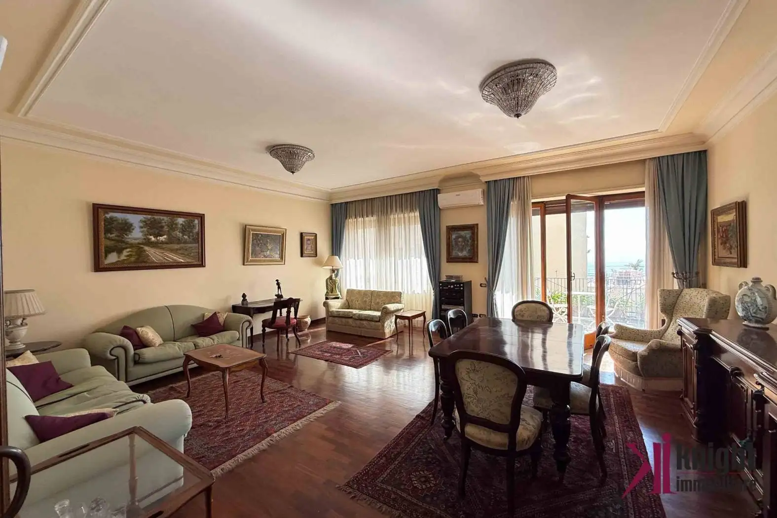 Appartamento in vendita a Napoli