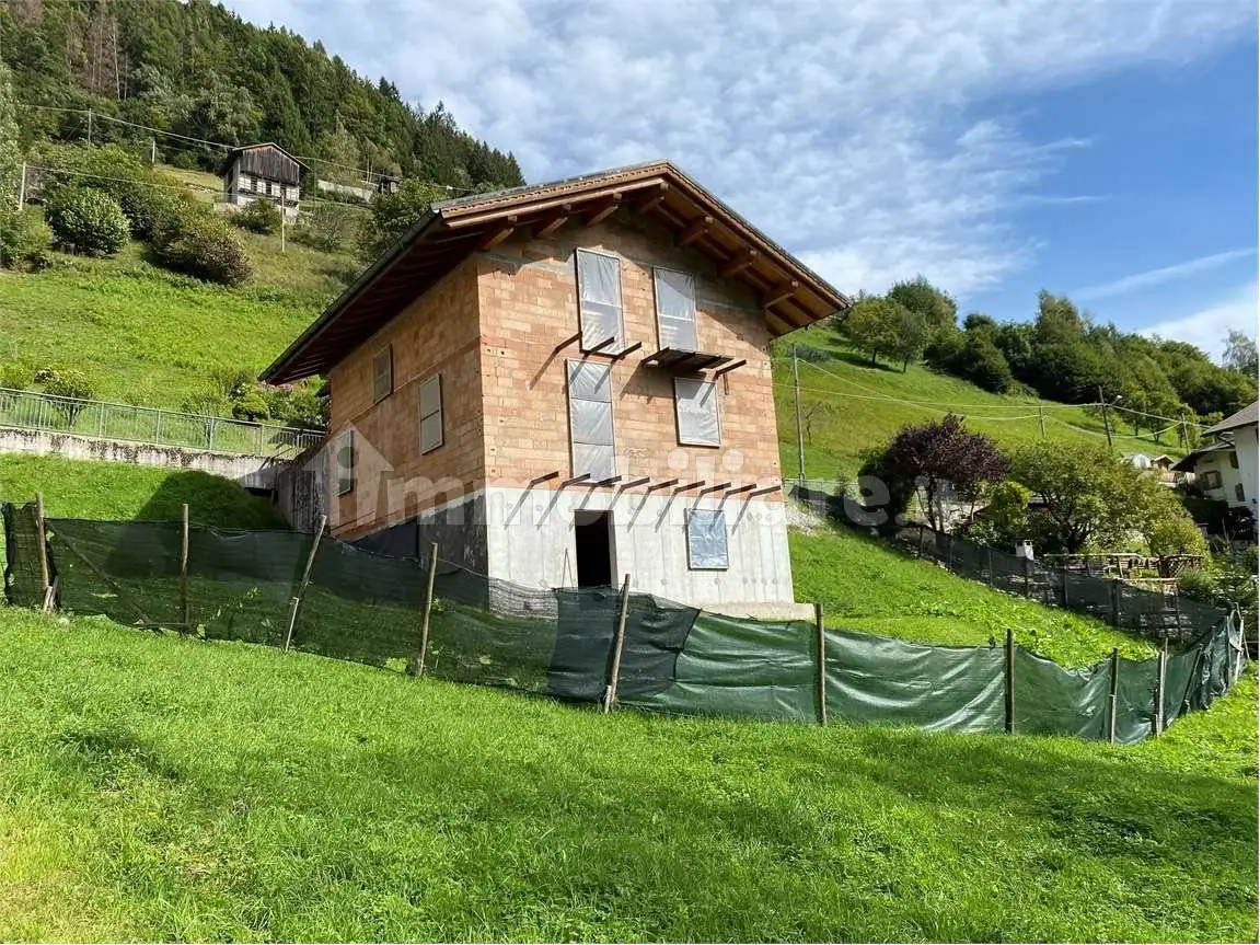 Villa unifamiliare Località Chiesa, 26, Ronco-chiesa, Canal San Bovo - foto 3