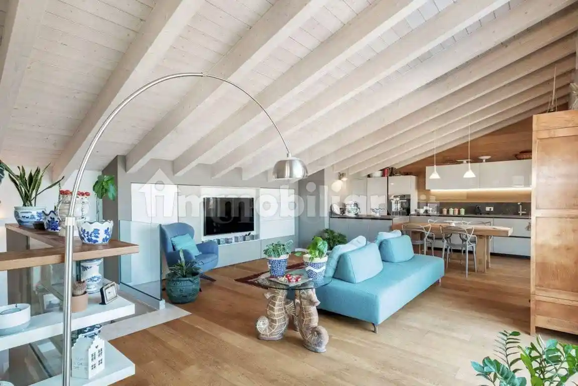 Attico - Mansarda in vendita a Desenzano del Garda