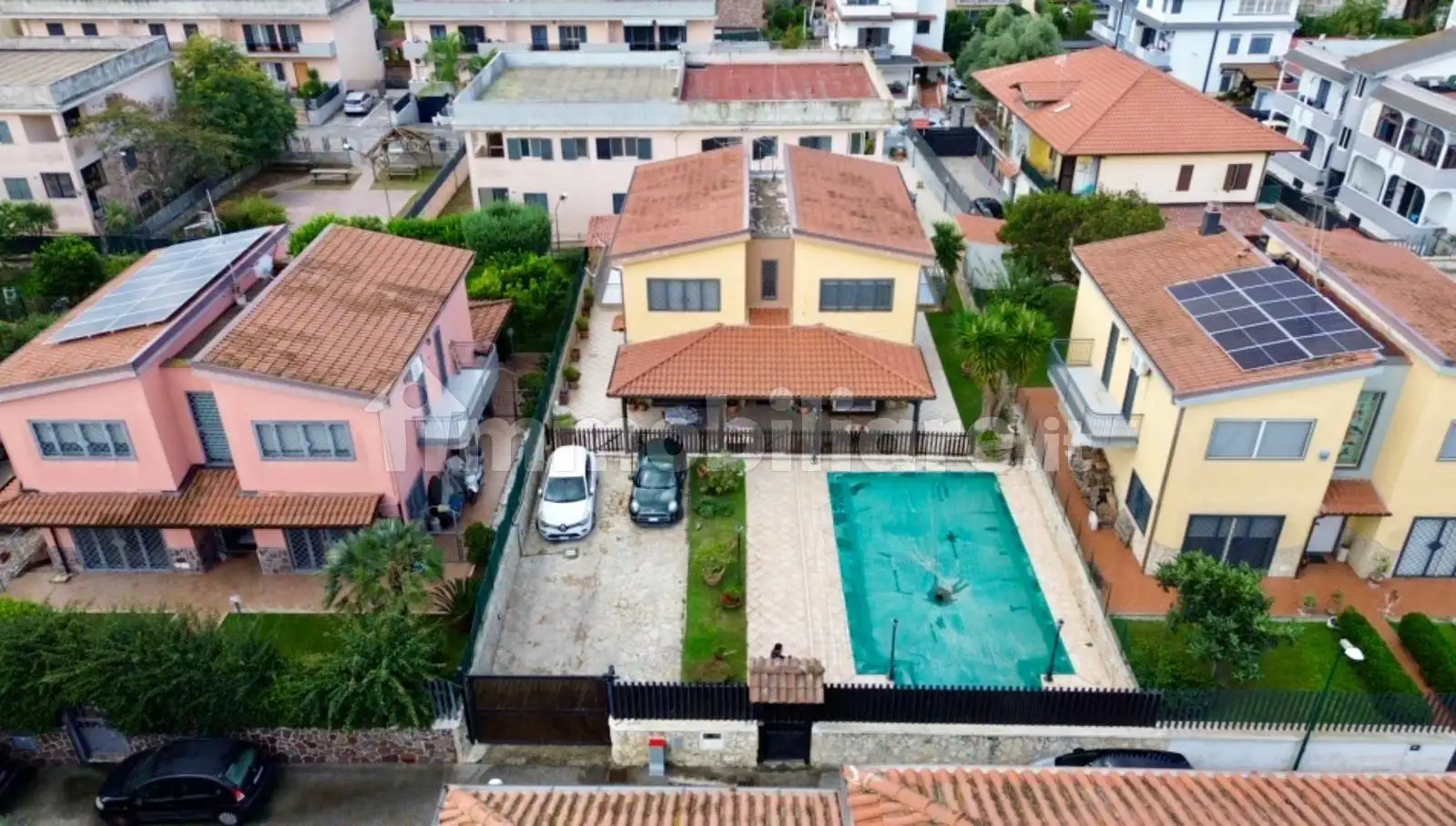 Villa in vendita a Giugliano in Campania