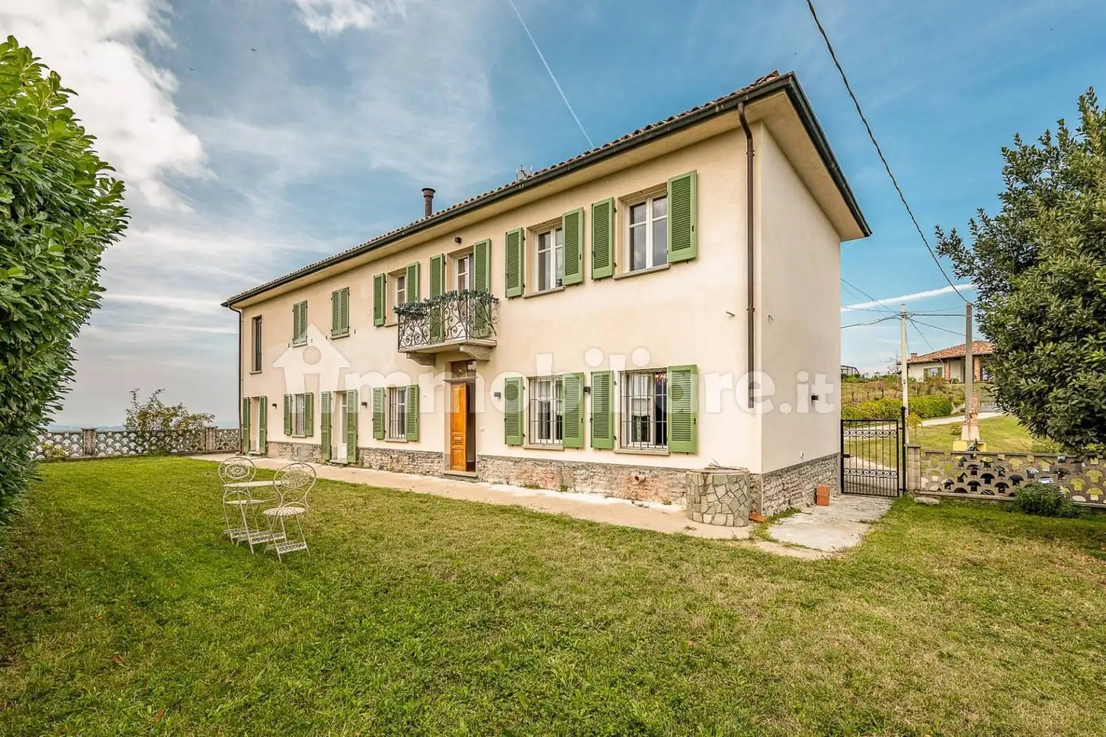 Casa indipendente in vendita a Castiglione Tinella