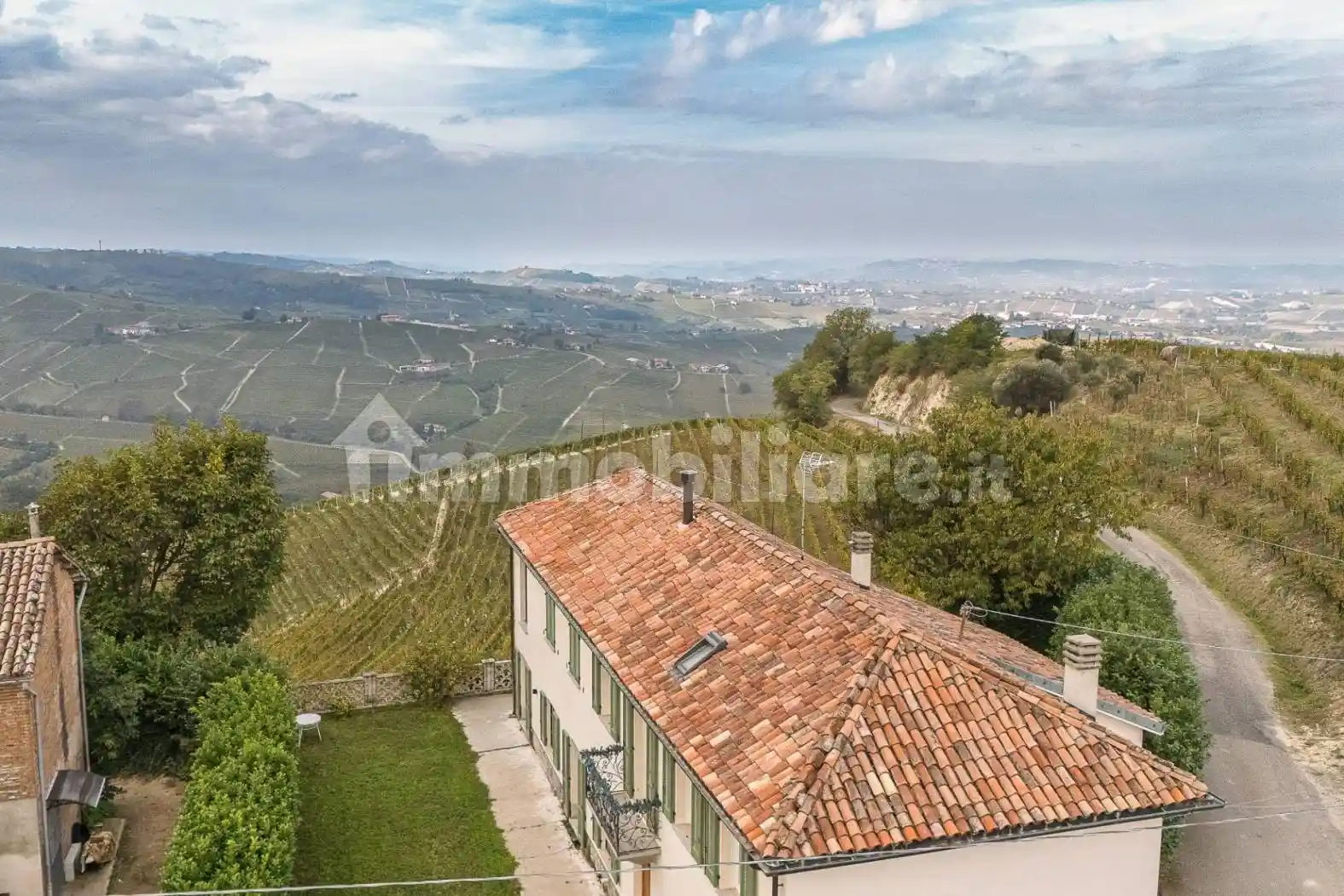 Terratetto unifamiliare Strada Brosia 15, Castiglione Tinella - foto 3