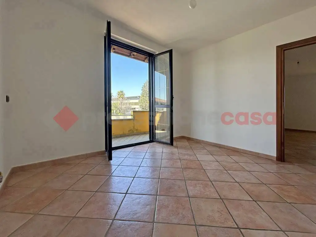 Villa unifamiliare via XXV Aprile, Centro, Borgo Ticino - foto 3