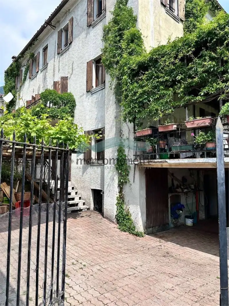 Casa indipendente in vendita a Revine Lago