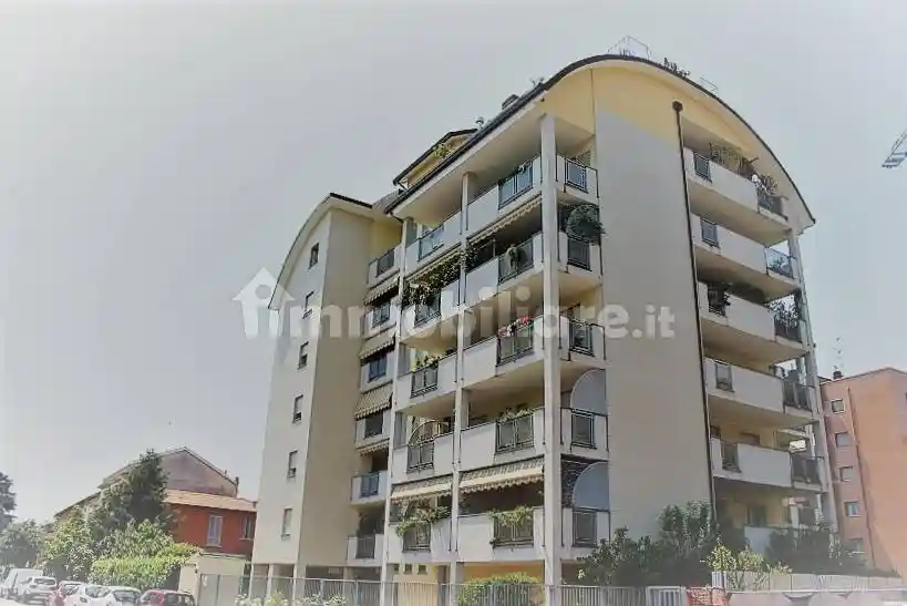 Quadrilocale via Fratelli Rizzardi 37, Trenno, Milano - foto 2